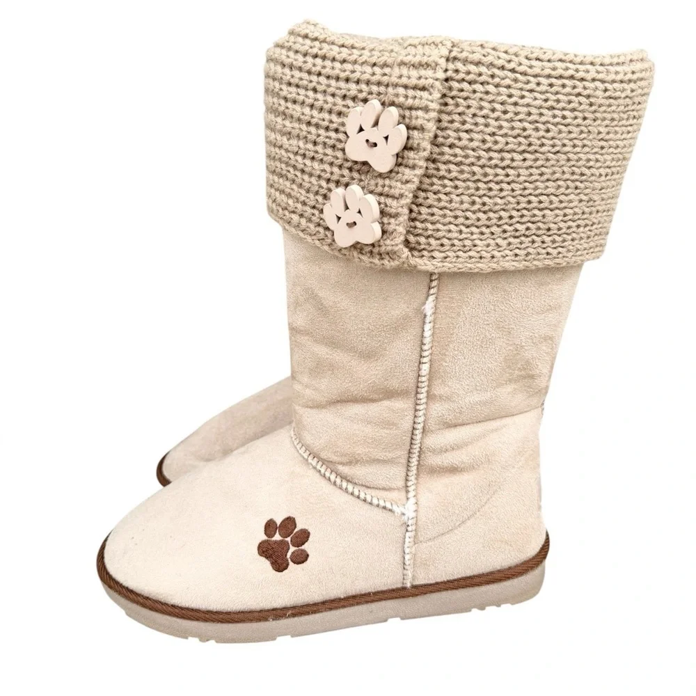 The Animal Rescue Site warm cozy light brown Paw Print women’s boots size 9